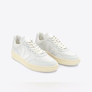 New Veja V90 Sneakers - White Leather